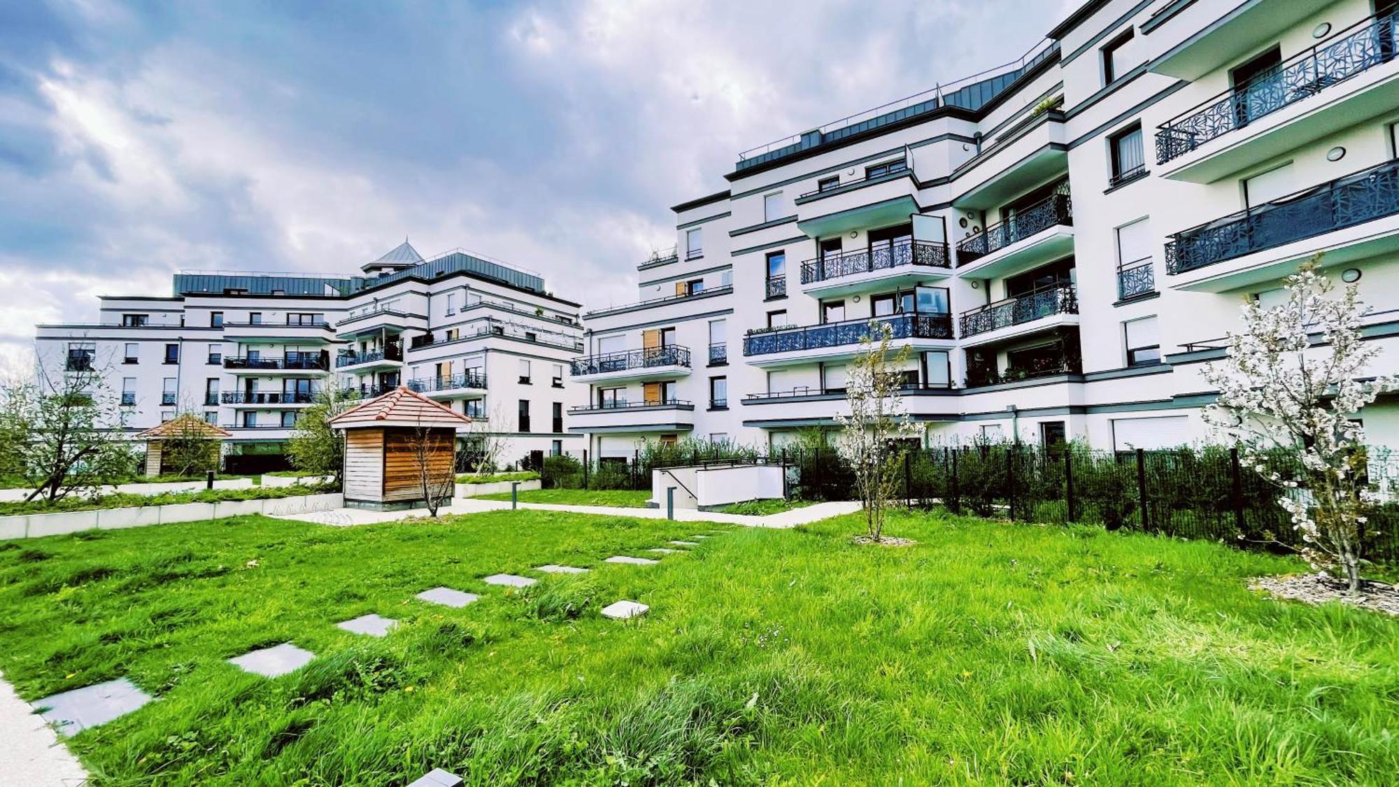 Le Lion D'Or - Parking - Netflix - Wifi - Nerf Appartement Bussy-Saint-Georges Buitenkant foto
