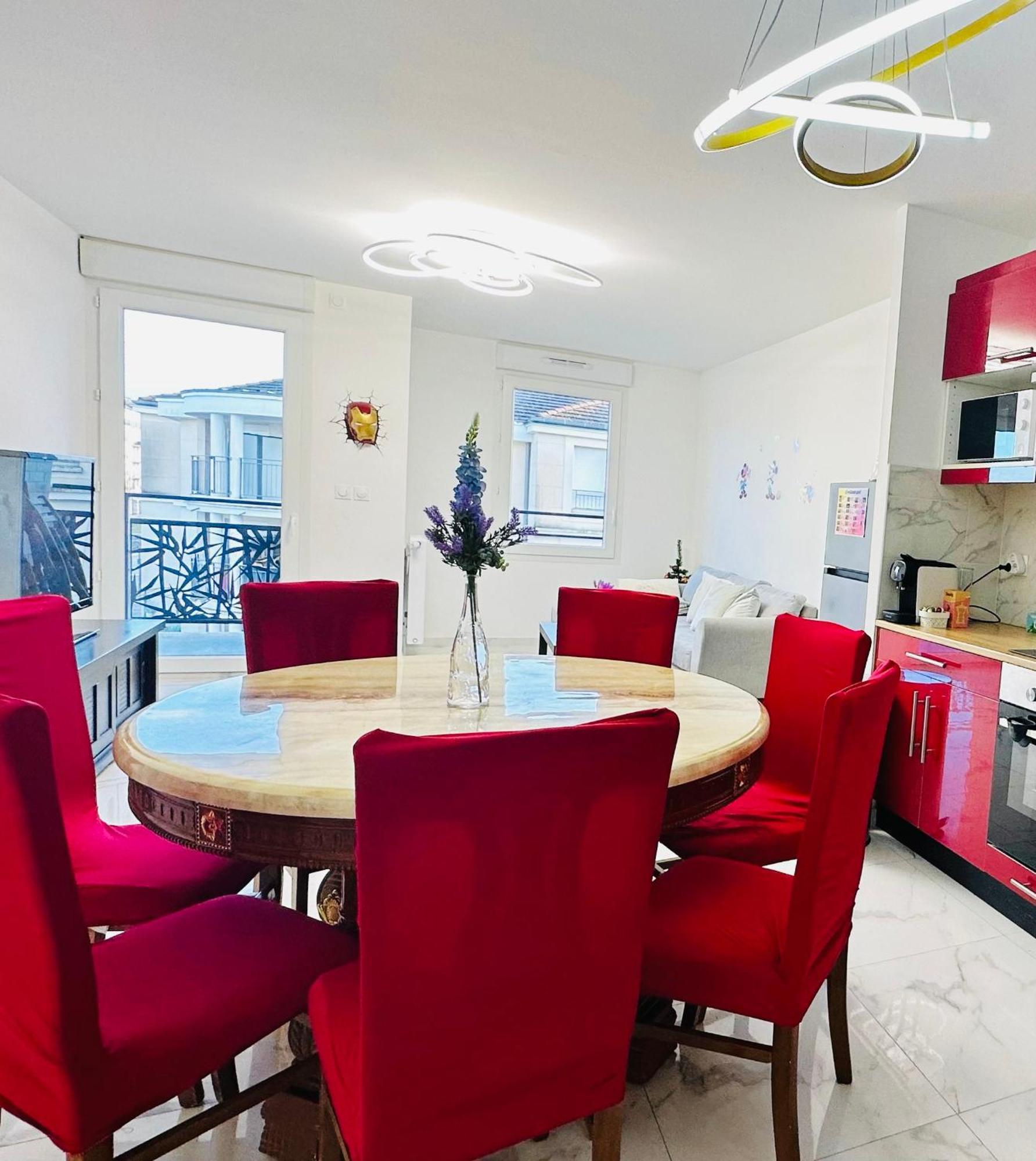Le Lion D'Or - Parking - Netflix - Wifi - Nerf Appartement Bussy-Saint-Georges Buitenkant foto