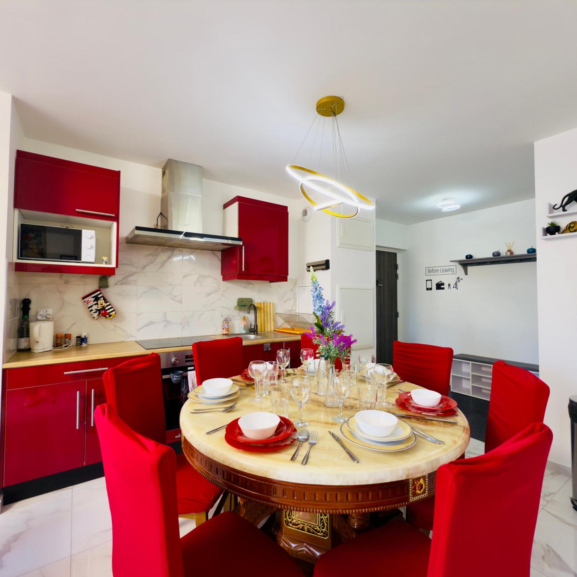 Le Lion D'Or - Parking - Netflix - Wifi - Nerf Appartement Bussy-Saint-Georges Buitenkant foto